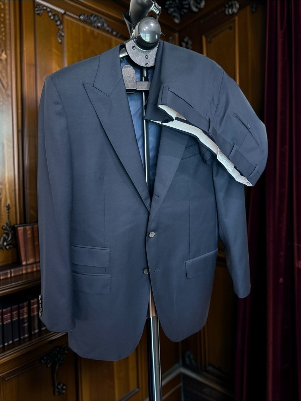 SUITSUPPLY Washington Extra Slim Navy Suit 44L / 42 - VBC Super 110s Pure Wool P